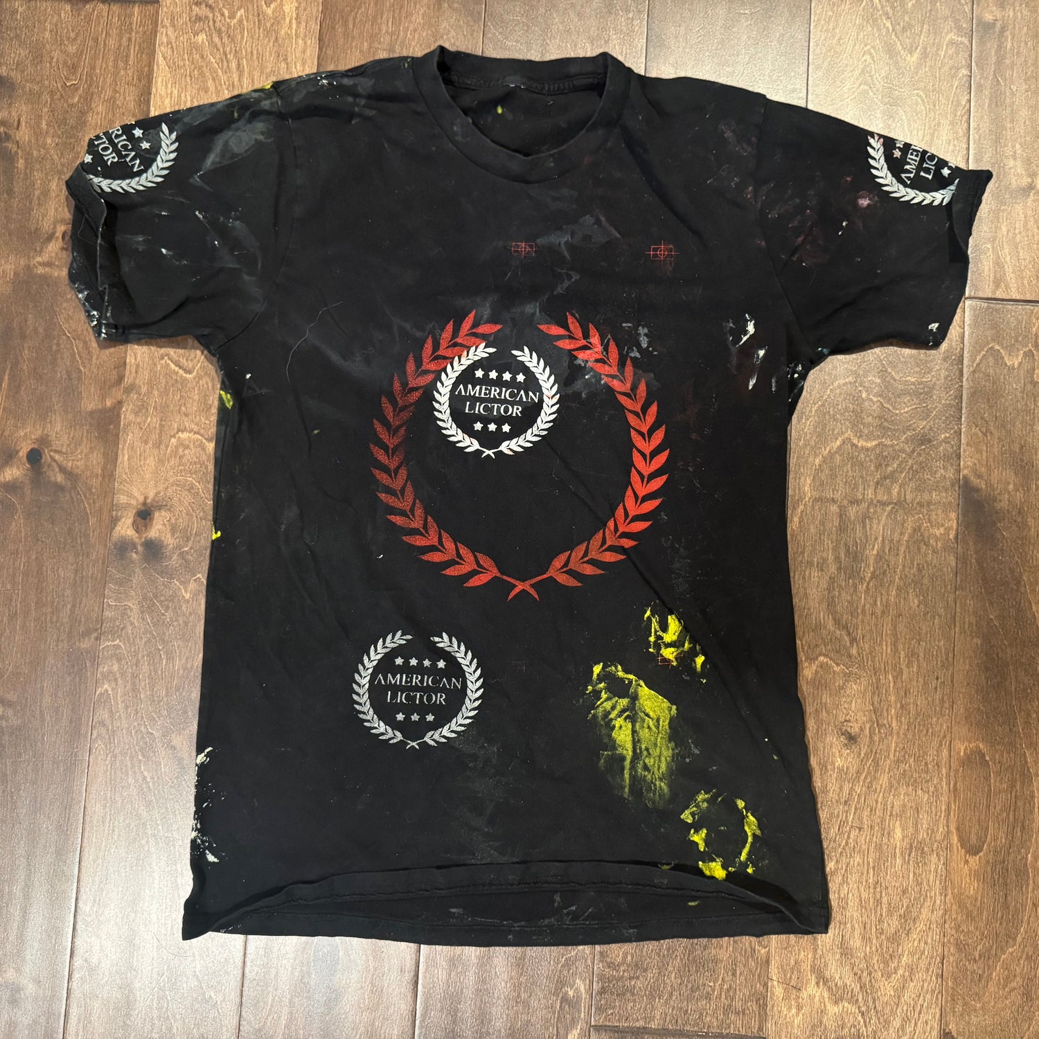 T-Shirt: Derelictor (SIZE: M)
