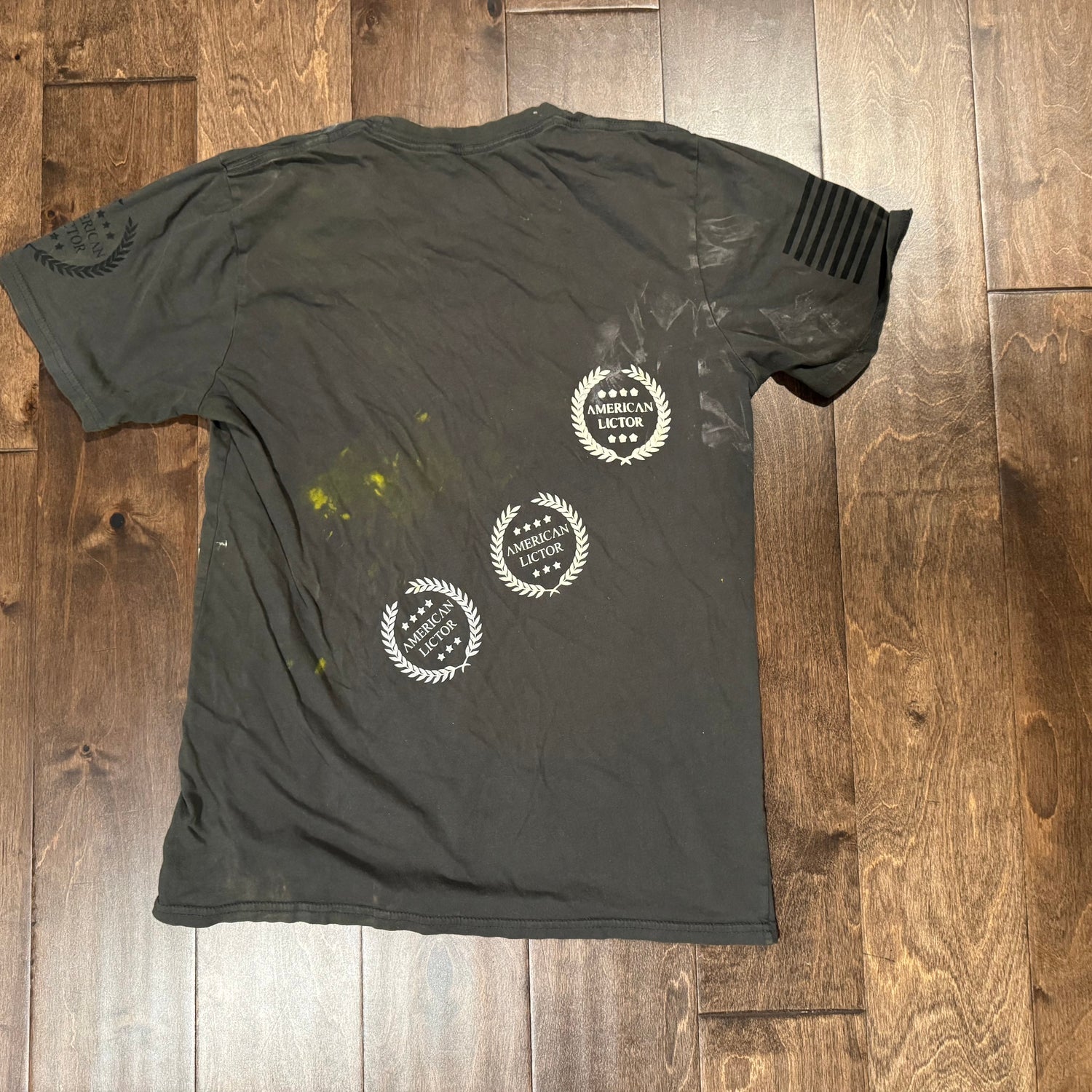 T-Shirt: Derelictor (SIZE: M)
