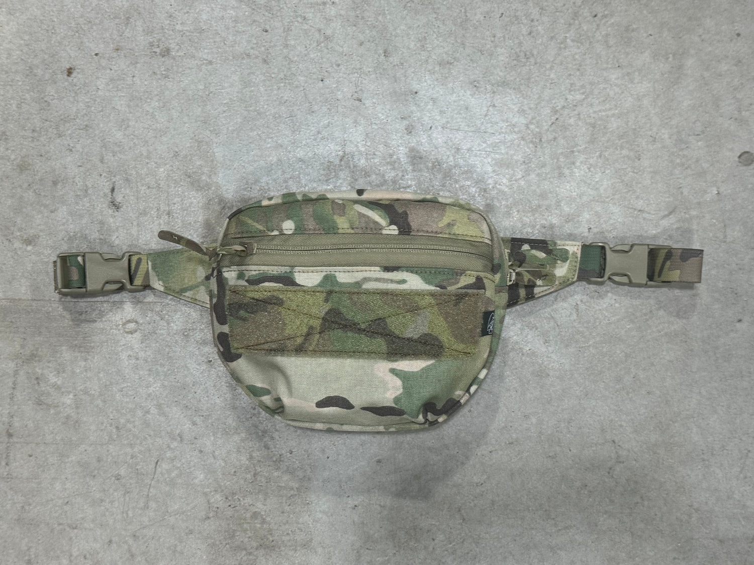 Multifunctional Fanny Pack (Various Colors and Patterns)