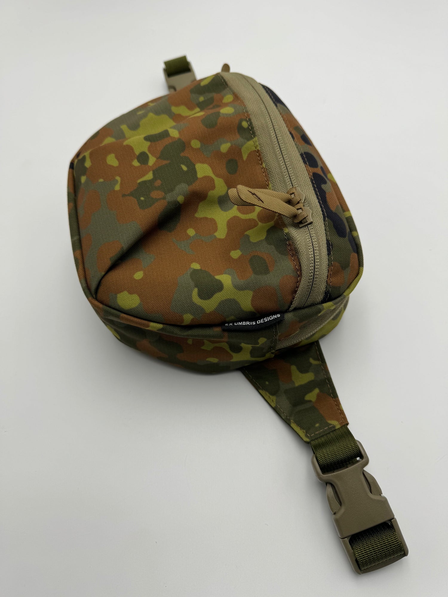 Multifunctional Fanny Pack (Various Colors and Patterns)