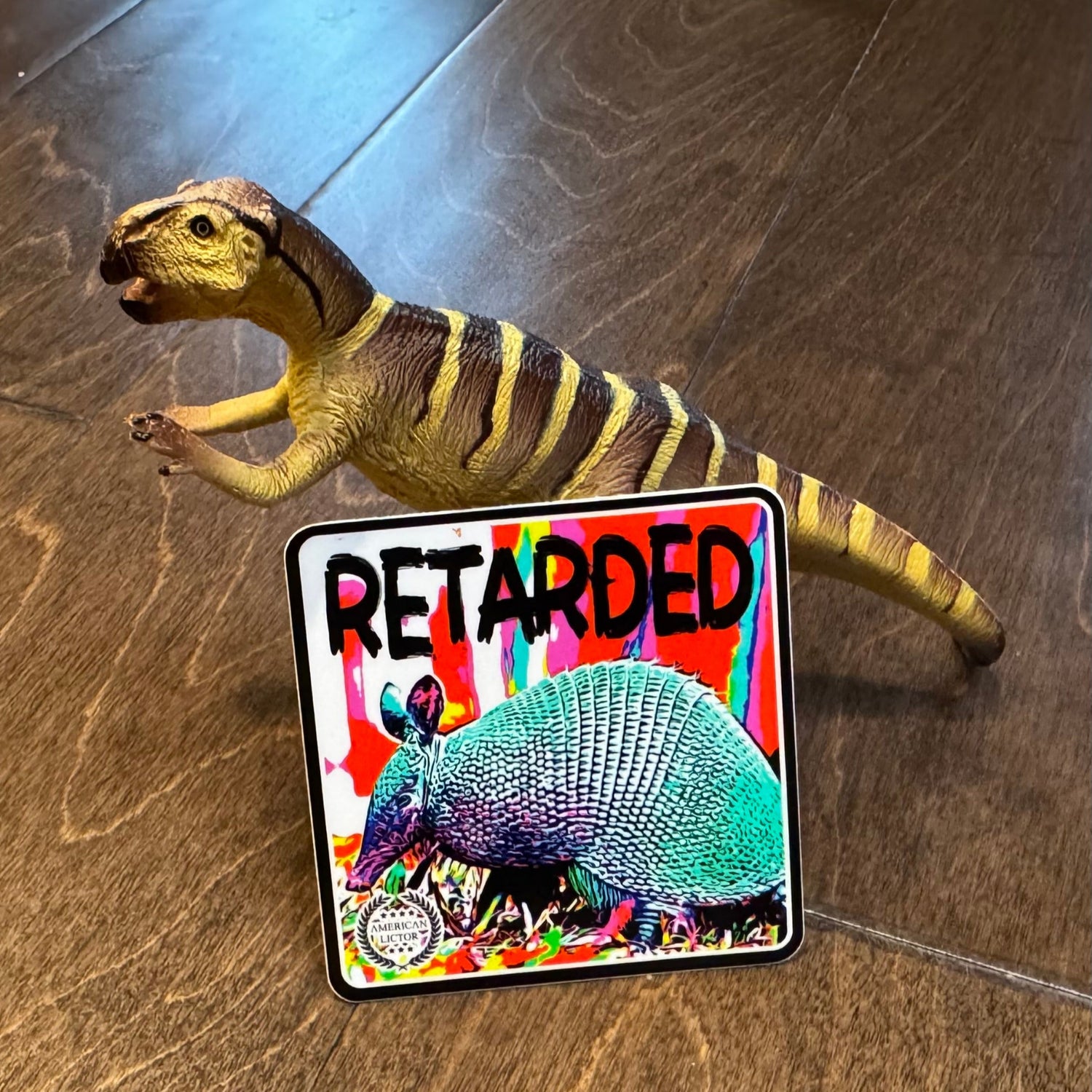 Sticker: Armadillo - Retarded