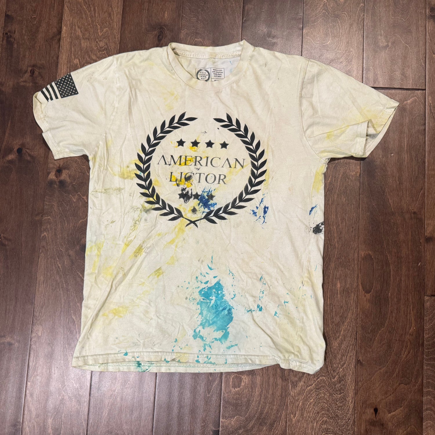 T-Shirt: Derelictor (SIZE: M)