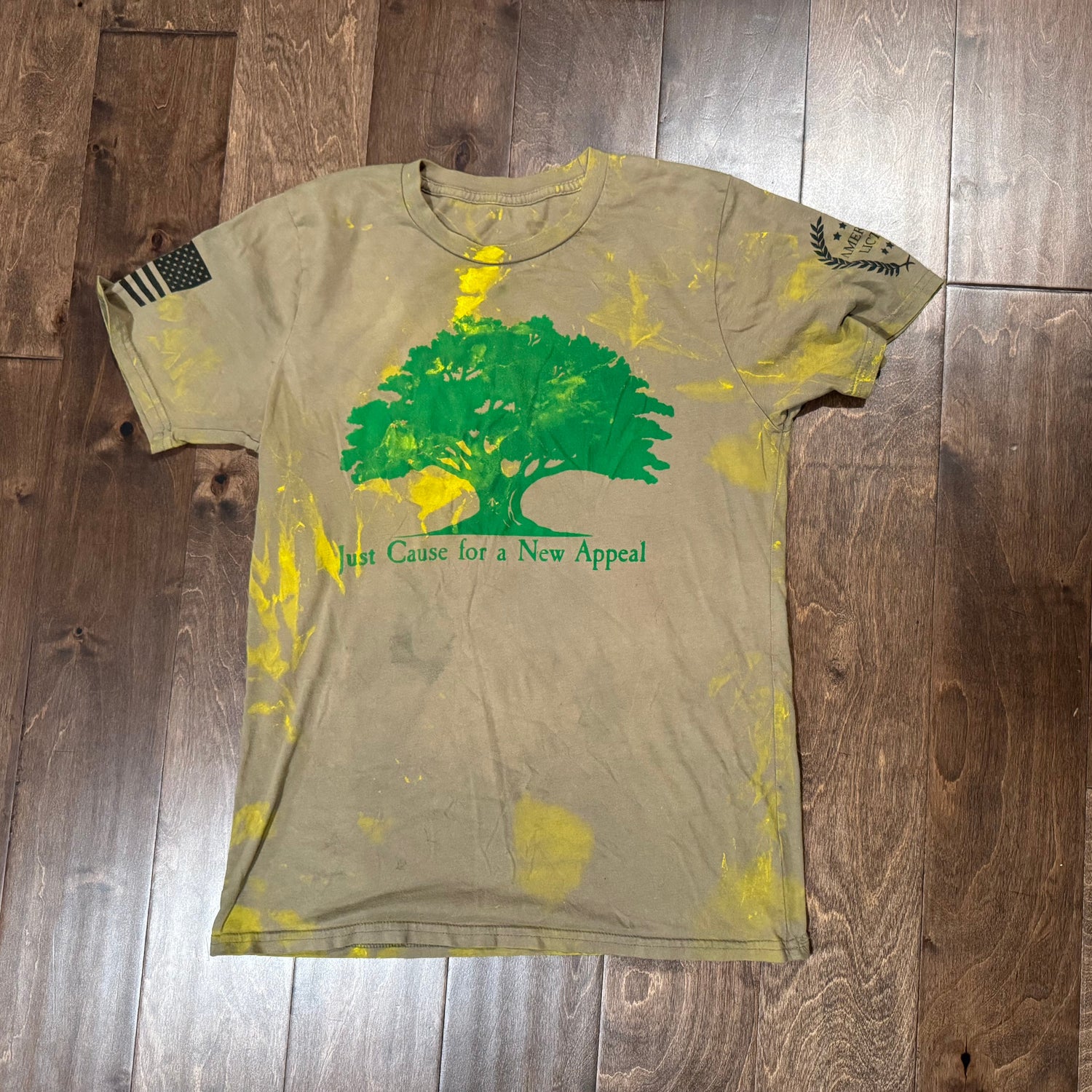 T-Shirt: Derelictor (SIZE: M)