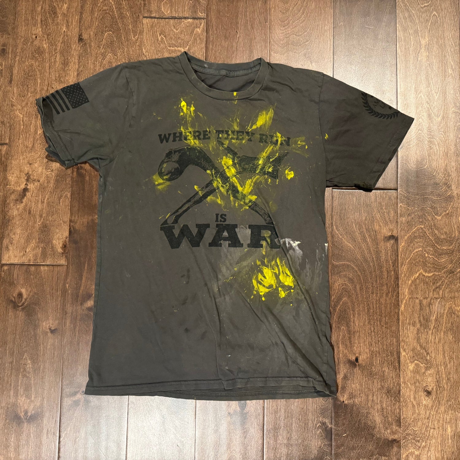 T-Shirt: Derelictor (SIZE: M)