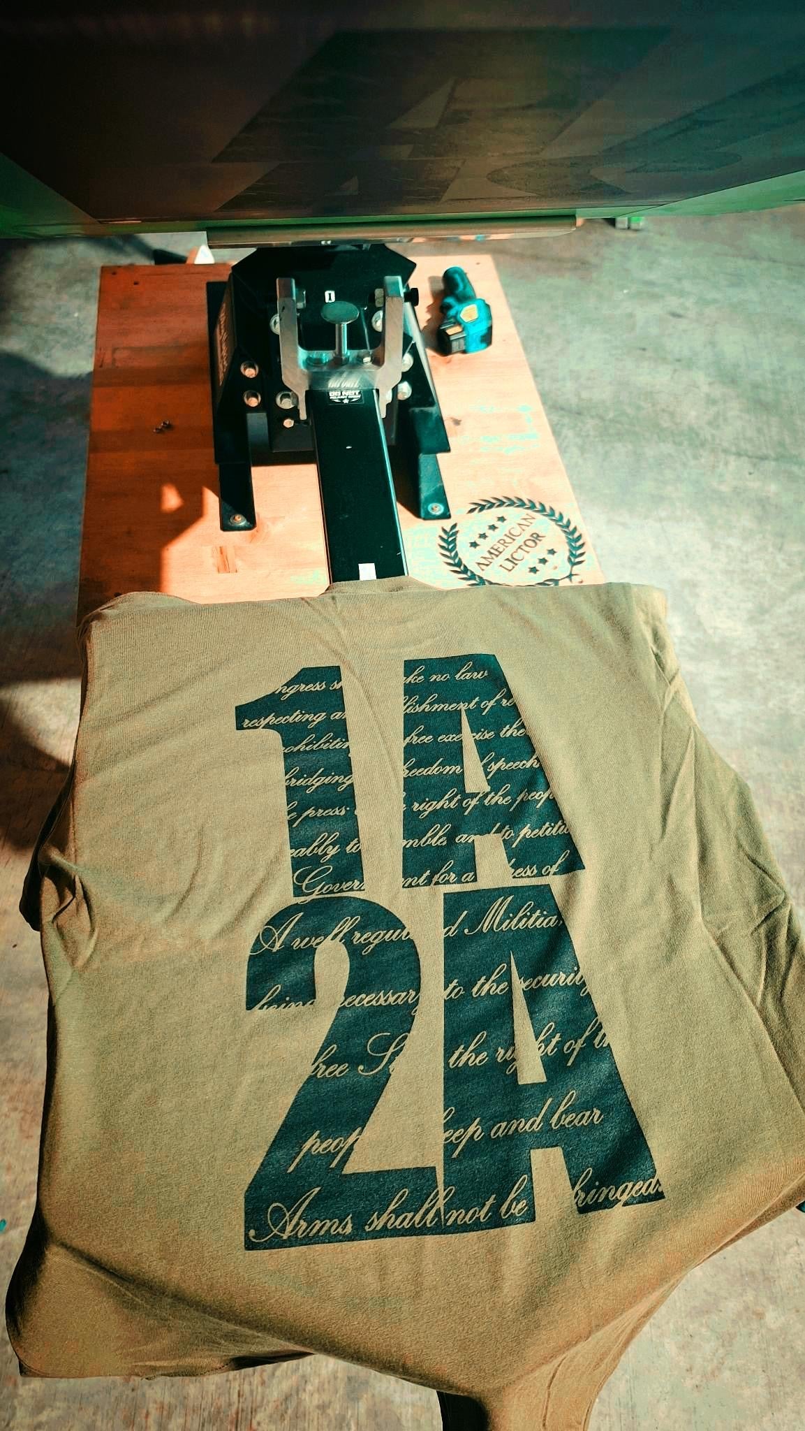 T-Shirt: 1A2A